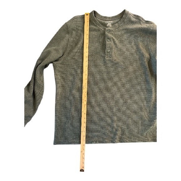 L.L. Bean Dark Green‎ Long Sleeve Henley Shirt - Picture 4 of 6